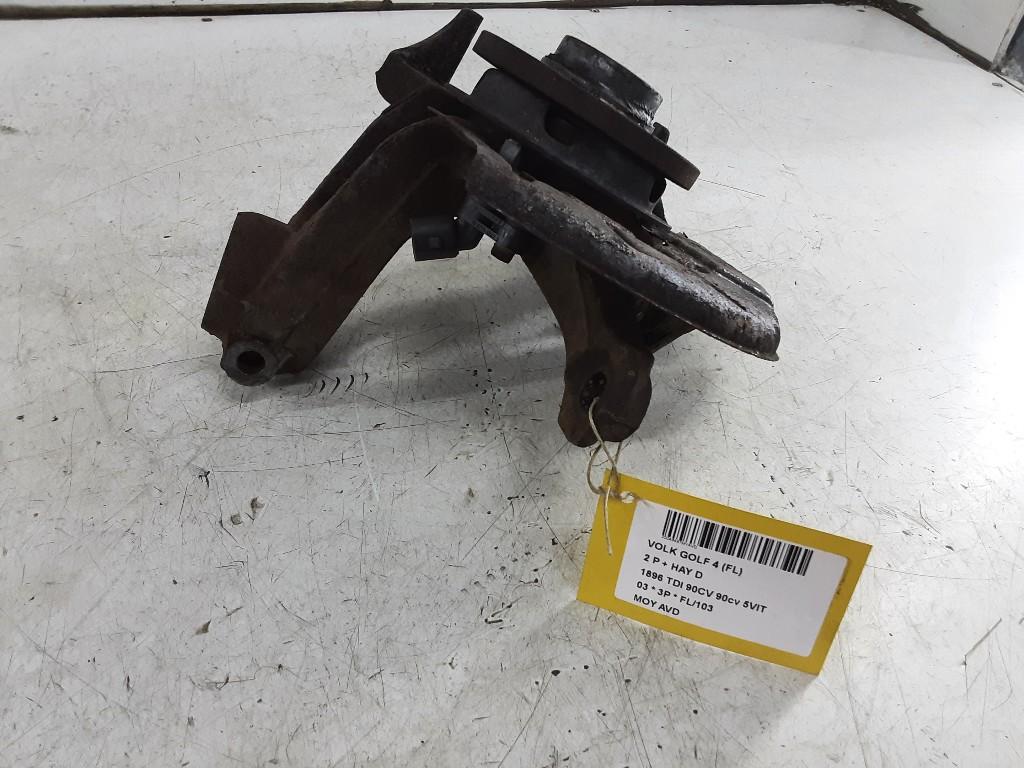 WIELNAAF RECHTS VOOR Volkswagen Golf IV (1J1), Gebruikt, Volkswagen, Mevr. I. Hauben, Rue de l'Espoir 34 34
4030  GRIVEGNÉE, BE