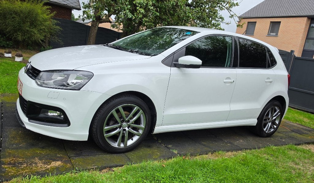 vw polo 1.4 TDi / R-Line / highline / DSG / EURO6B / Carplay, Auto's, Volkswagen, Stof, Multifunctioneel stuurwiel, Wit, Particulier