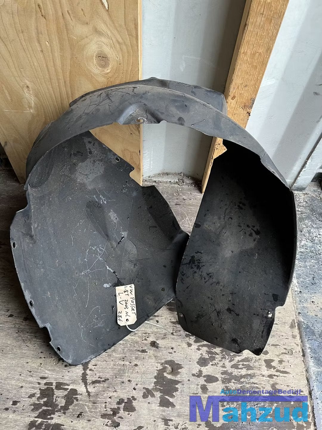 VW PASSAT 3B3 b5.5 Links voor modderkuip wielkuip 2000-2005, Volkswagen, Volkswagen AG, Vw@volkswagen.de, Utilisé