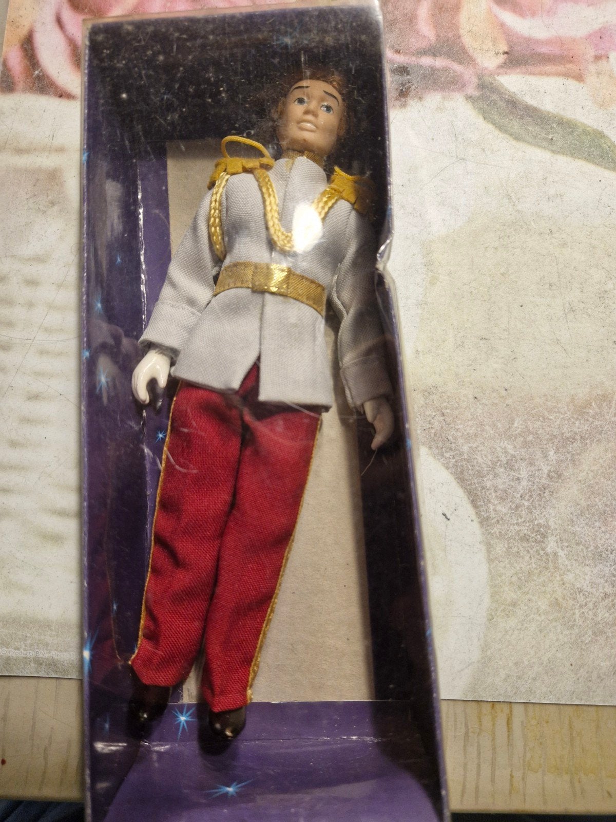 niuvelke poupee porcelaine disney prince cendrillon, Collections, Enlèvement ou Envoi, Neuf