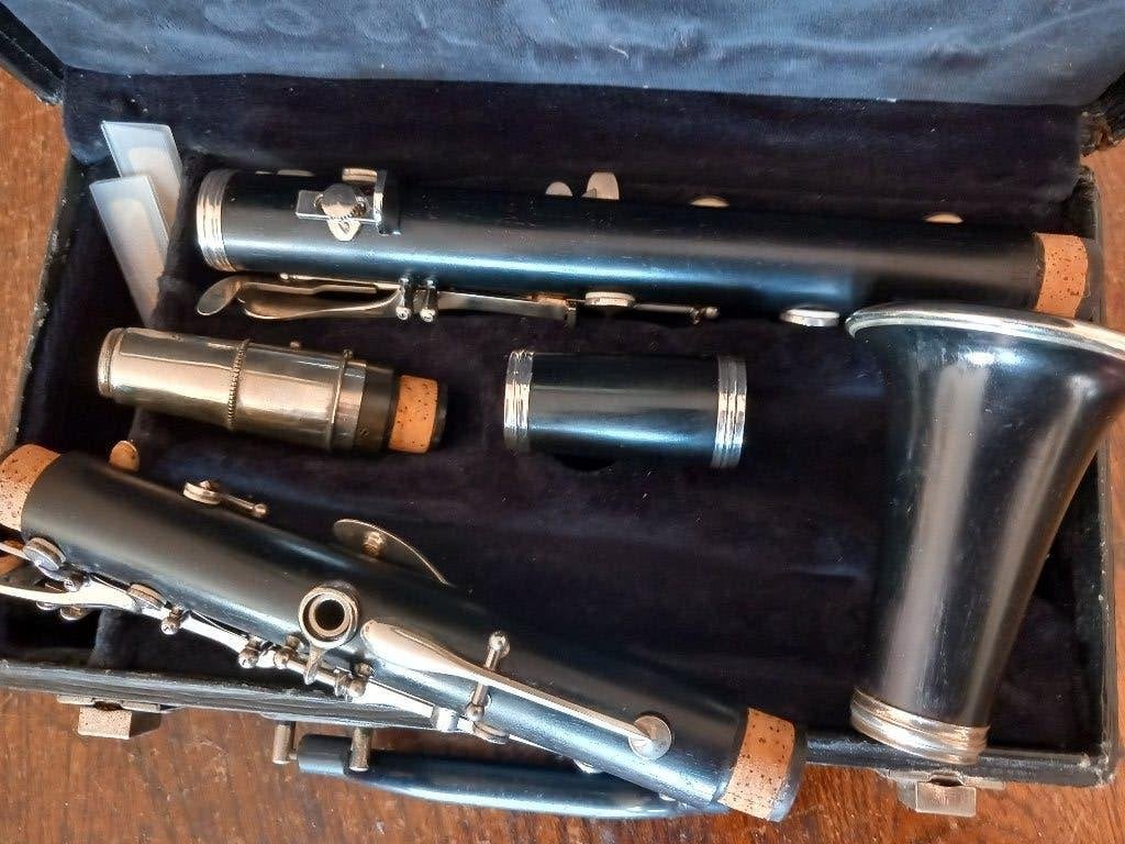 Buffet Crampon E14, Ophalen of Verzenden, Zo goed als nieuw, Hout, Met koffer