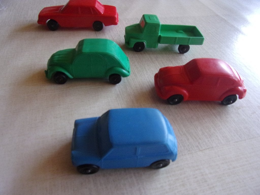 5 veilige plastiek speelgoedautootjes (set 1), Ophalen of Verzenden, Gebruikt