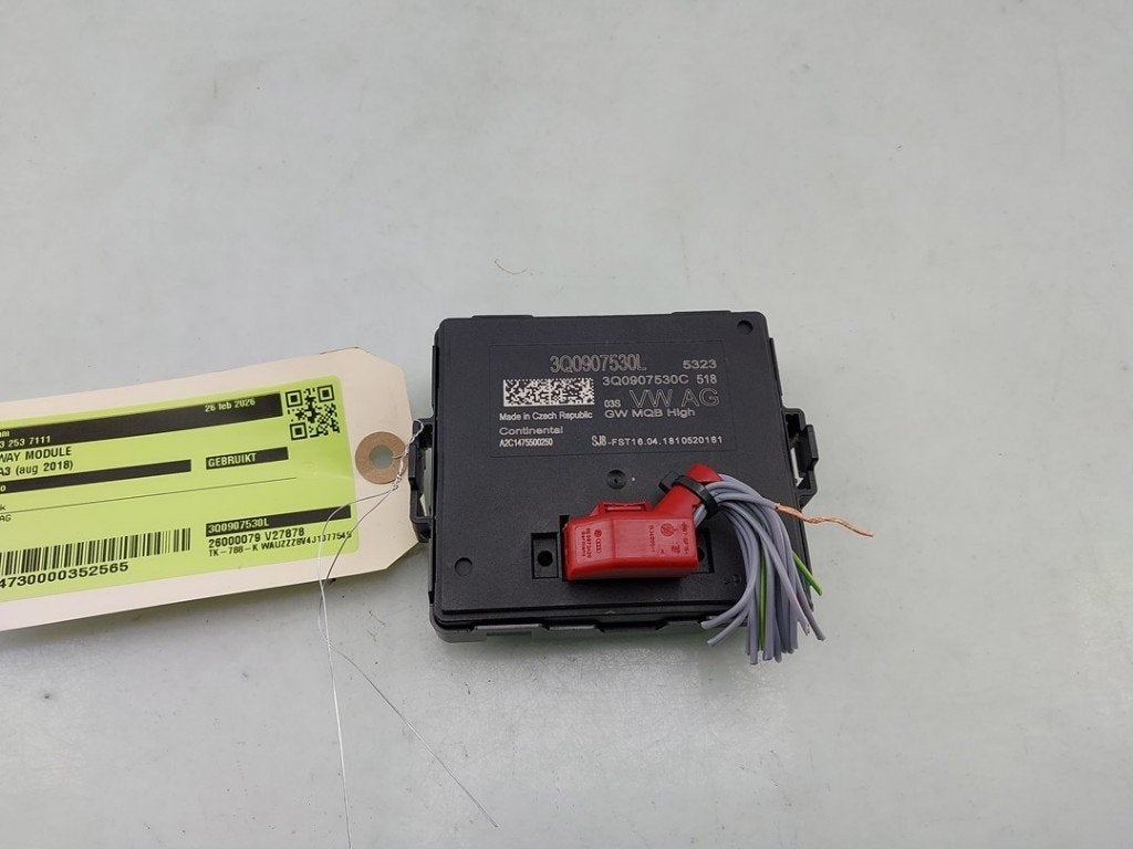 GATEWAY MODULE Audi A3 Limousine (8VS / 8VM), Auto-Union-Straße  1,
85057  Ingolstadt, DE, Info@audi.de, Audi, Utilisé