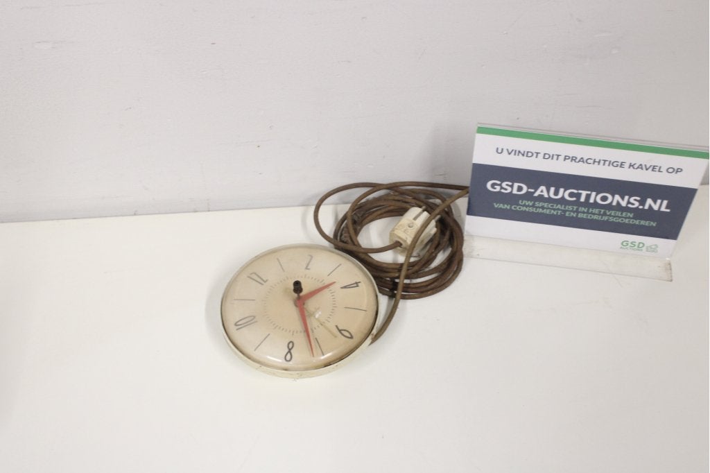 Vintage Elektische Wandklok, Antiek en Kunst, Antiek | Klokken
