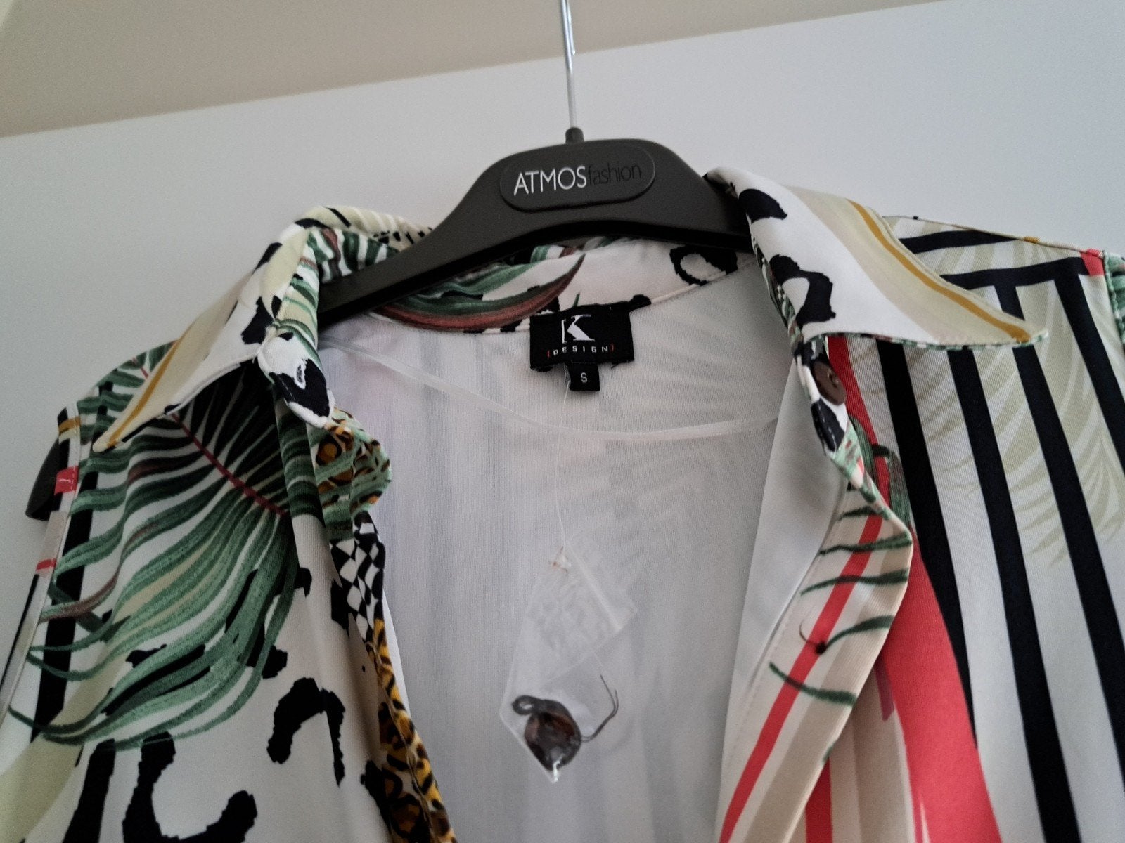Robe K digin S, Enlèvement