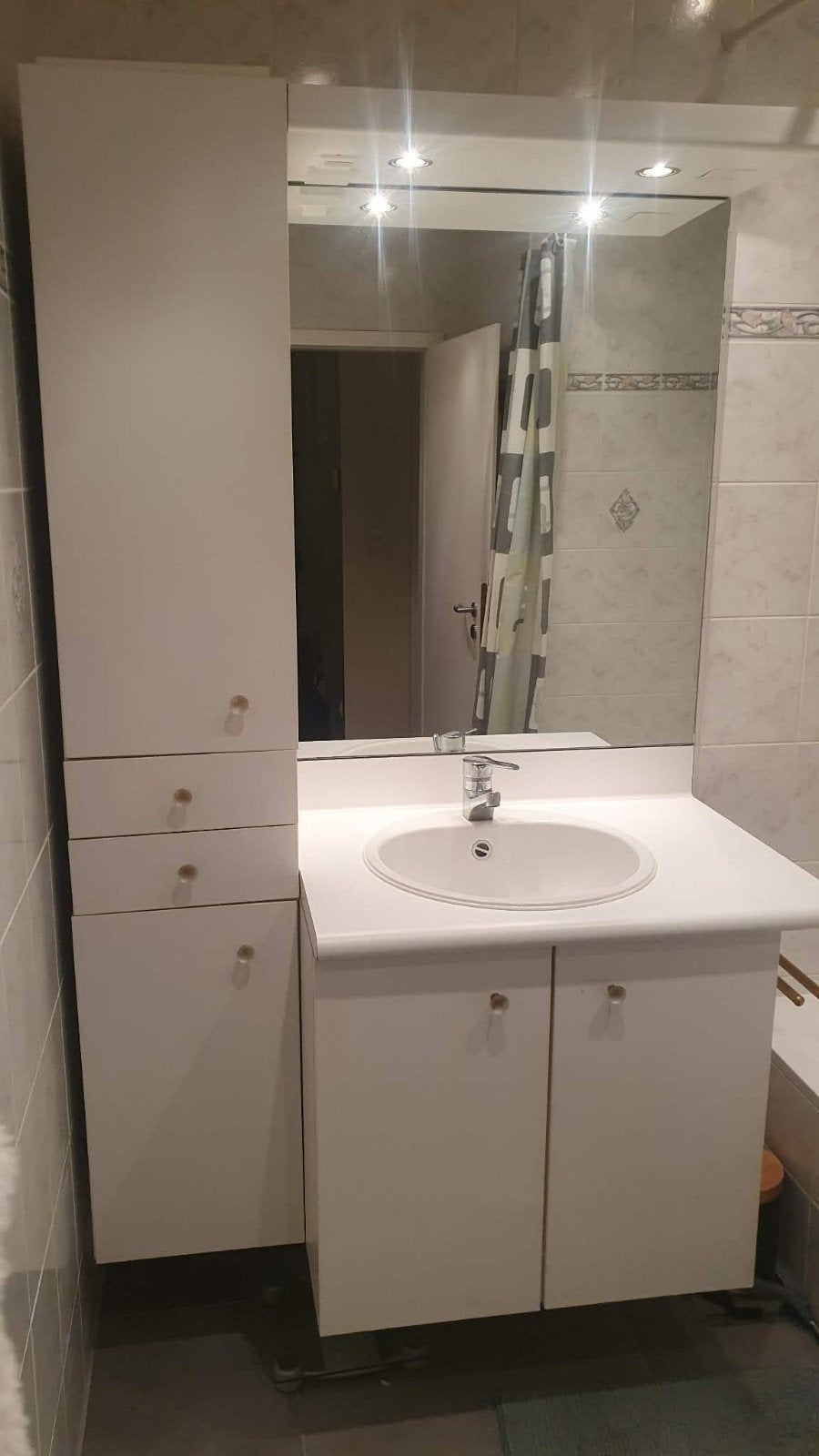 Meuble et baignoire salle de bain, Enlèvement