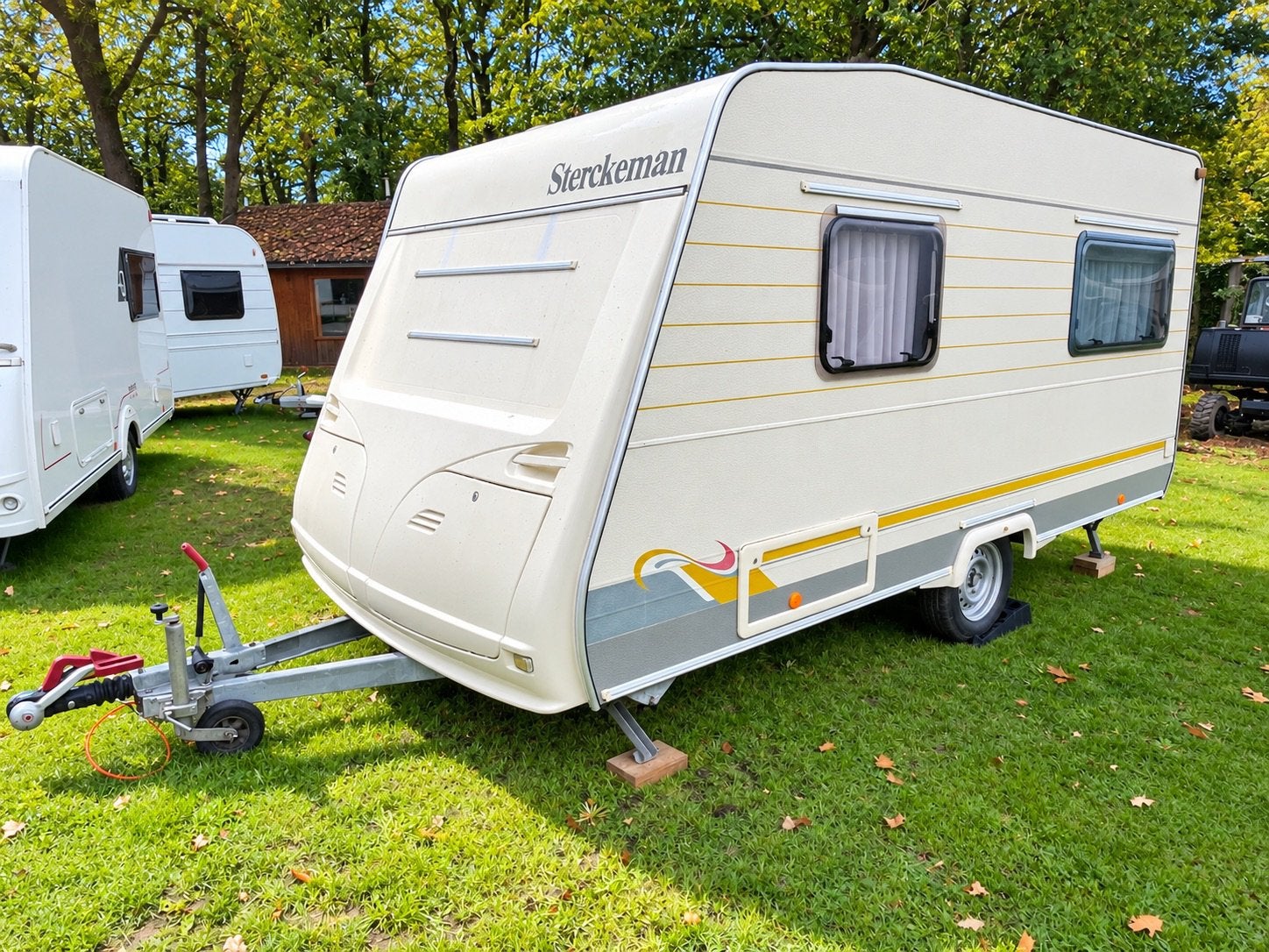 Leuke 4 persoons caravan Sterckeman 420, bj 2004, Grand lit, Jusqu'à 4, Sterckeman, Entreprise