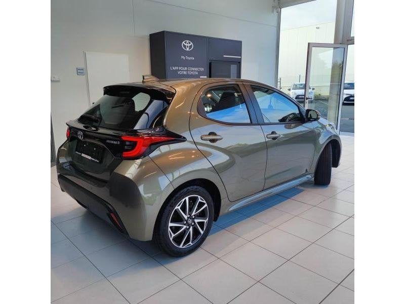Toyota Yaris Iconic+ TECH PACK, Auto's, Toyota, Automaat, 1497 cc, Euro 6, Beige