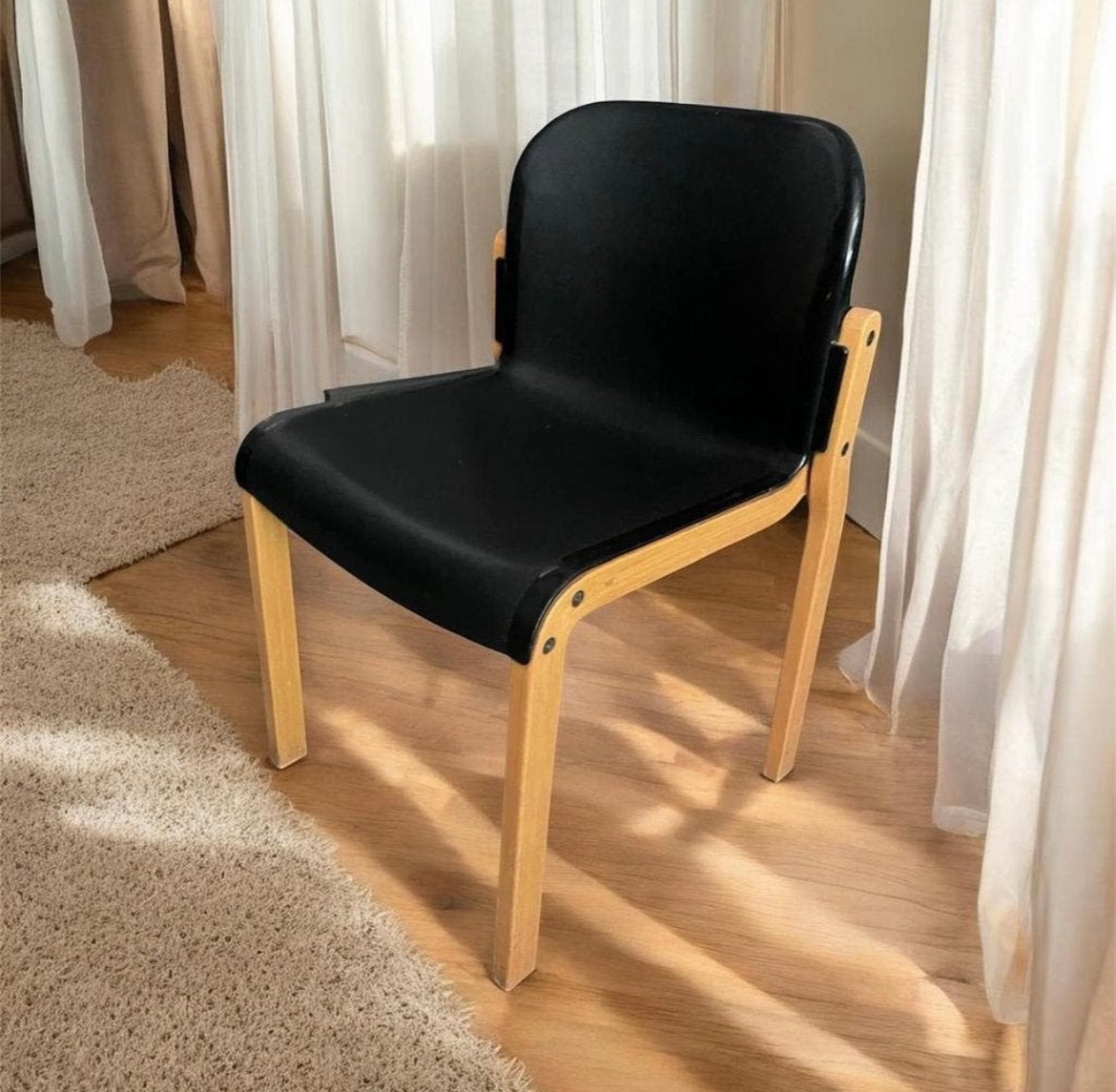 54 stapelbare Kembo kuipstoelen, Huis en Inrichting, Ophalen, Zo goed als nieuw