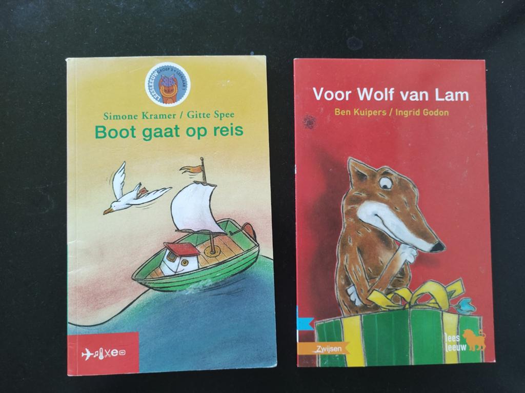 Set van 2 boekjes 'leesleeuw', Zwijsen, groep 3/1e leerjaar,, Ophalen of Verzenden, Zo goed als nieuw, Fictie algemeen
