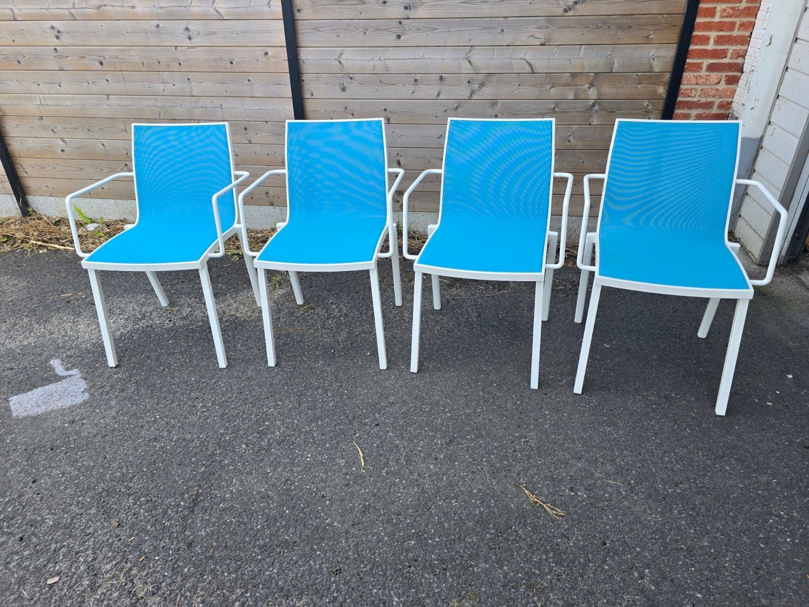 4 stapelbare tuinstoelen van Manutti - €240 voor de 4, Tuin en Terras, Tuinstoelen, Ophalen, Aluminium, Stapelbaar