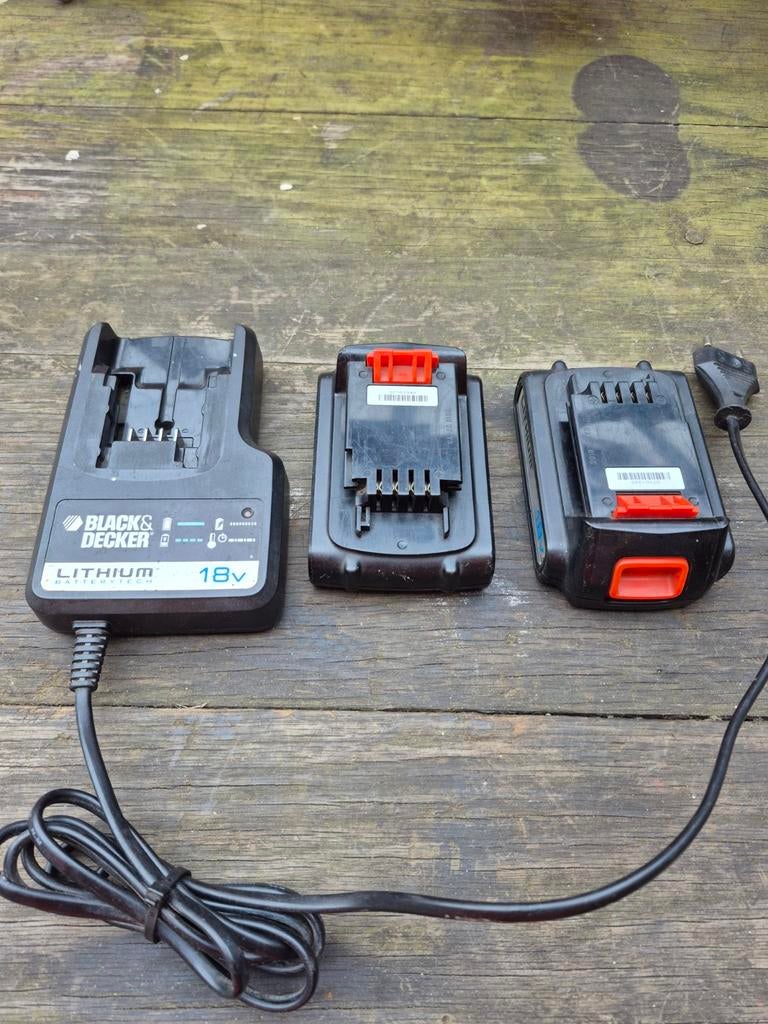 Black Decker 2 baterij en oplader., Ophalen