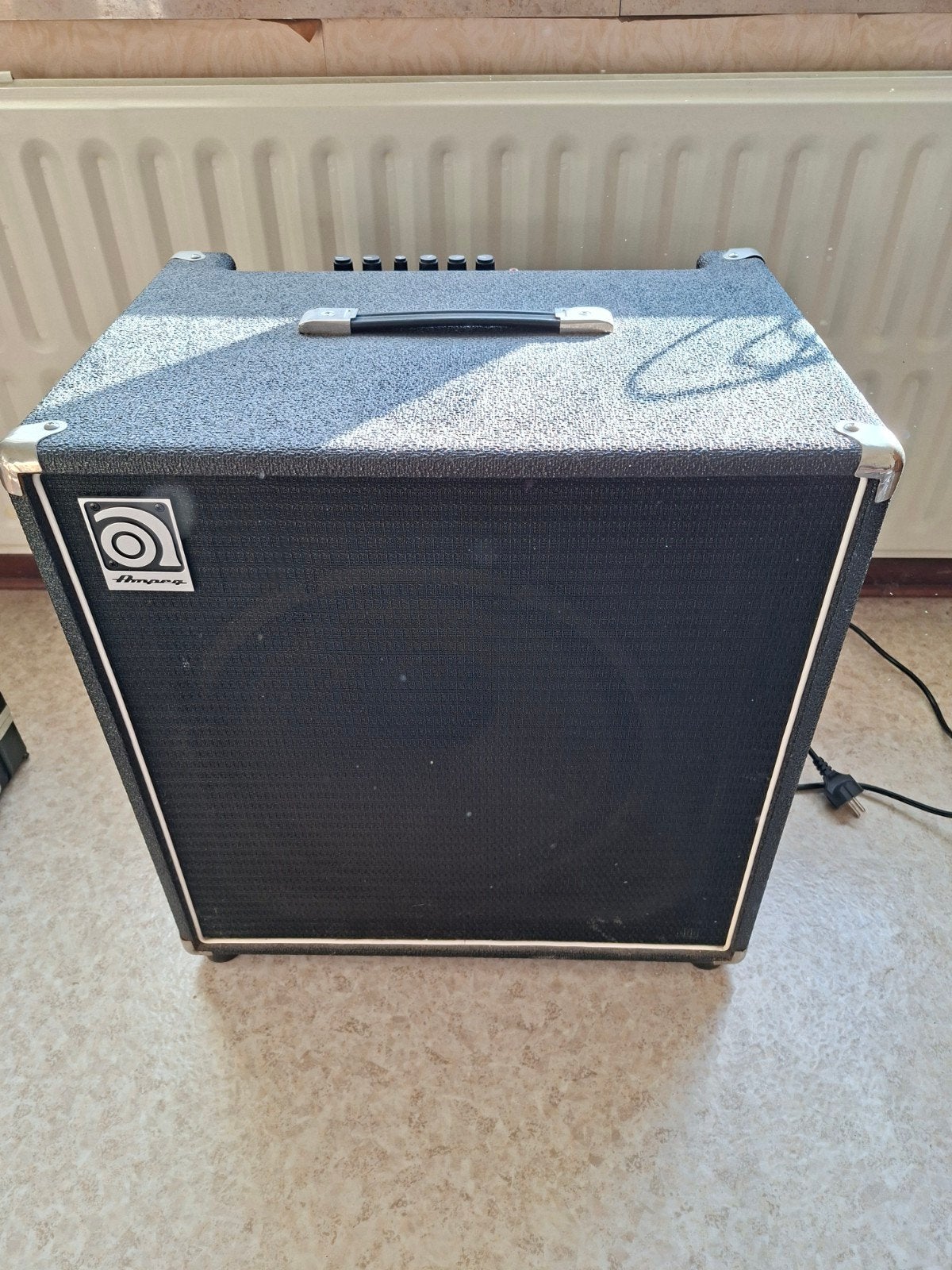 Ampeg BA 115 bassgitaar versterker, Muziek en Instrumenten, Ophalen, Gebruikt, Basgitaar