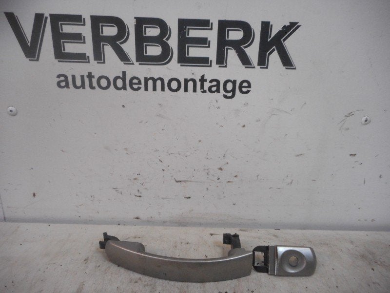 POIGNEE EXTERIEURE AVANT GAUCHE Mondeo III (kleurnummers1), Autos : Pièces & Accessoires, Gauche, Henry-Ford-Straße  1
50735  Köln, DE