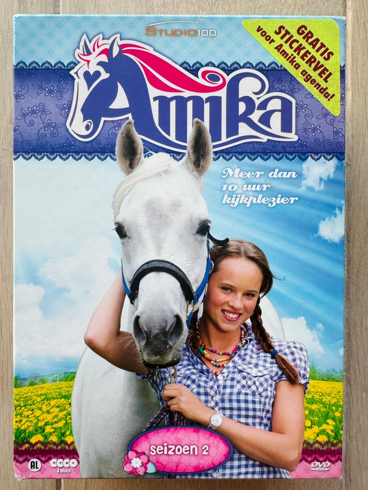 Amika DVD box: seizoen 2, Enlèvement ou Envoi, Comme neuf