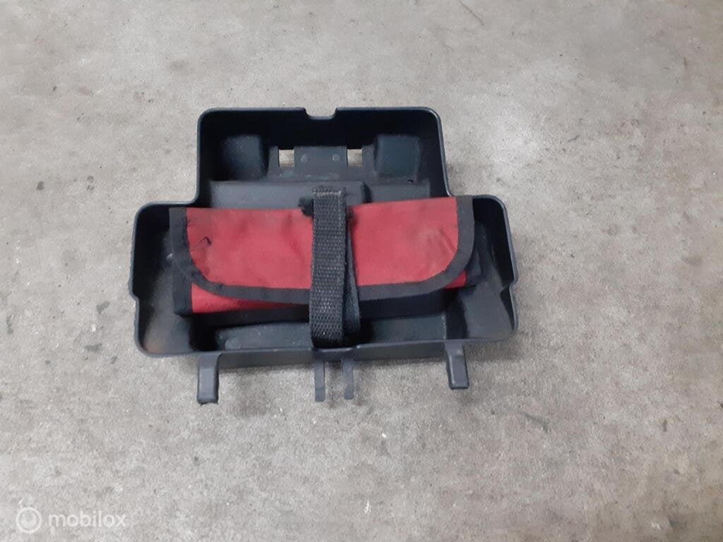 Gereedschapbak origineel bakje gereedschap 748 916 996 998, Motoren, Gebruikt, Factorystore.service@ducati.com, Ophalen of Verzenden