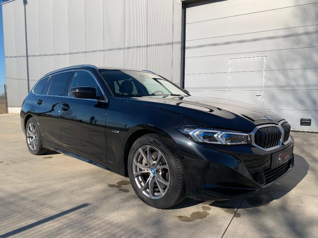 BMW 3 REEKS HYBRID LEDER/LIVECOCKPIT/TREKH/NAVI/AUTOMA, Automaat, Zwart, Bedrijf, Bluetooth