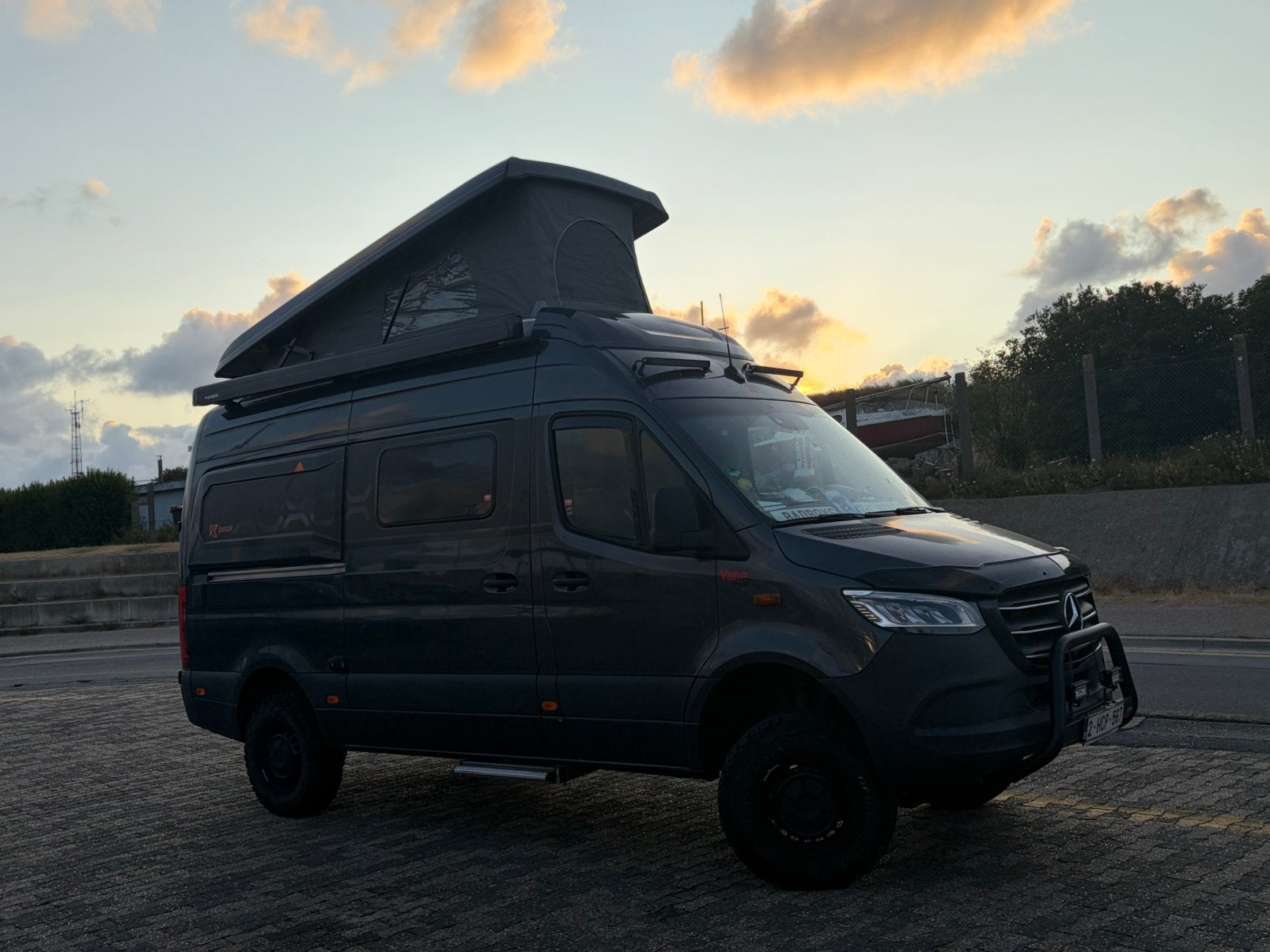 Camper bus yucon, Caravanes & Camping, Camping-cars, Siège de train, Jusqu'à 4, 5 à 6 mètres, 5 à 6 mètres
