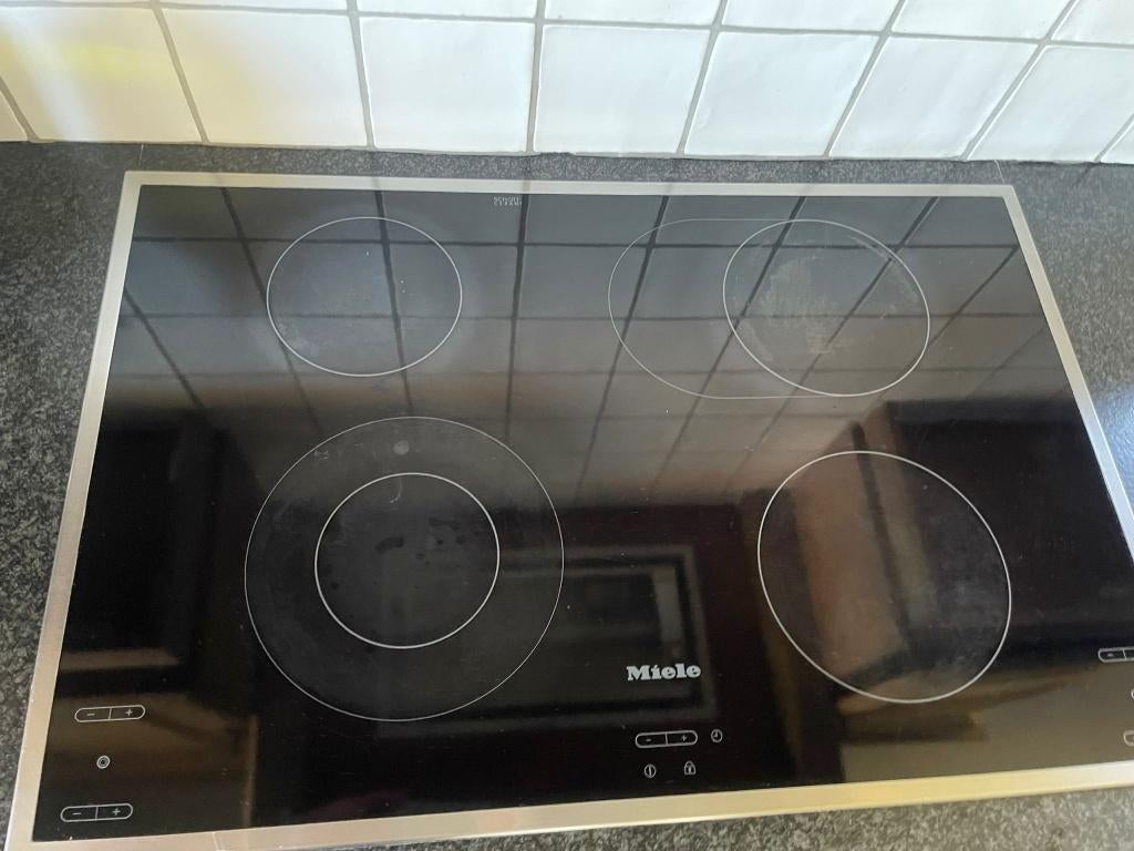 Kookplaat Miele (76x50cm), Elektronische apparatuur, Kookplaten, Ophalen, Gebruikt, 4 kookzones