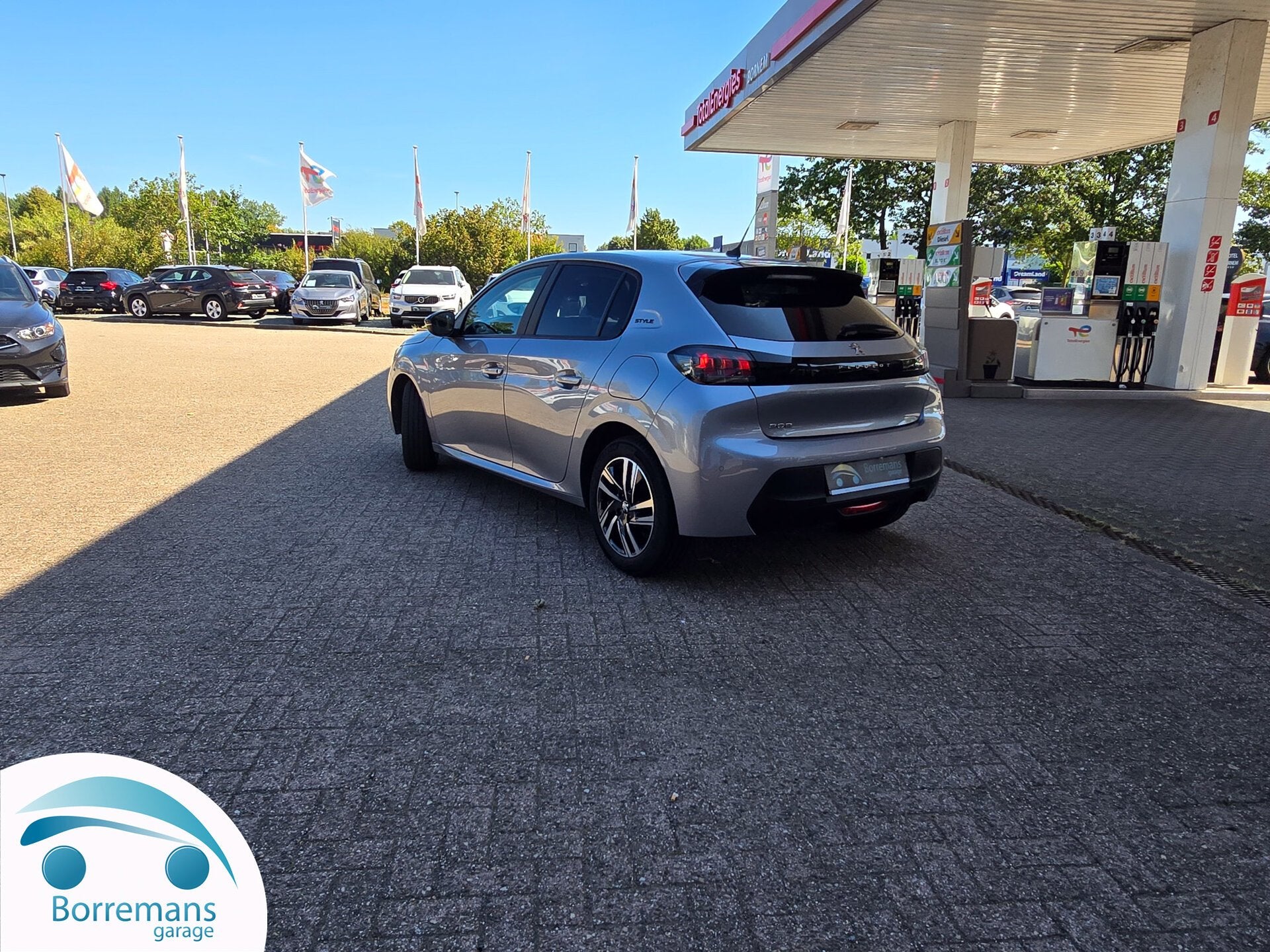 Peugeot 208 Style | CarPlay | Lane Assist | Cruise-Limit .., Auto's, Peugeot, https://public.car-pass.be/vhr/481e8768-5796-4d4f-aeba-1f857fbd2c69