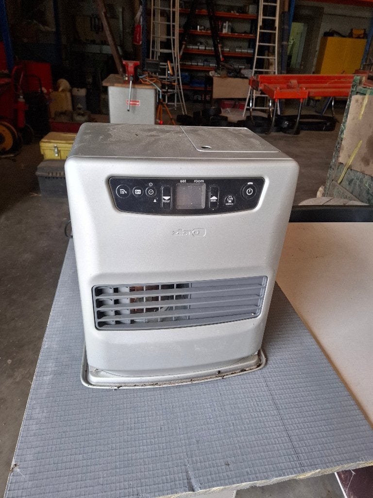 Zibro lc32 petroleum kachel, Huis en Inrichting, Ophalen, Gebruikt