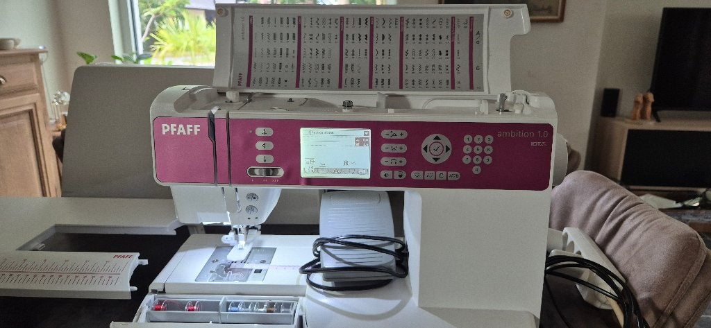 Naaimachine Pfaff, Hobby en Vrije tijd, Naaimachines en Toebehoren, Ophalen, Zo goed als nieuw, Naaimachine, Pfaff