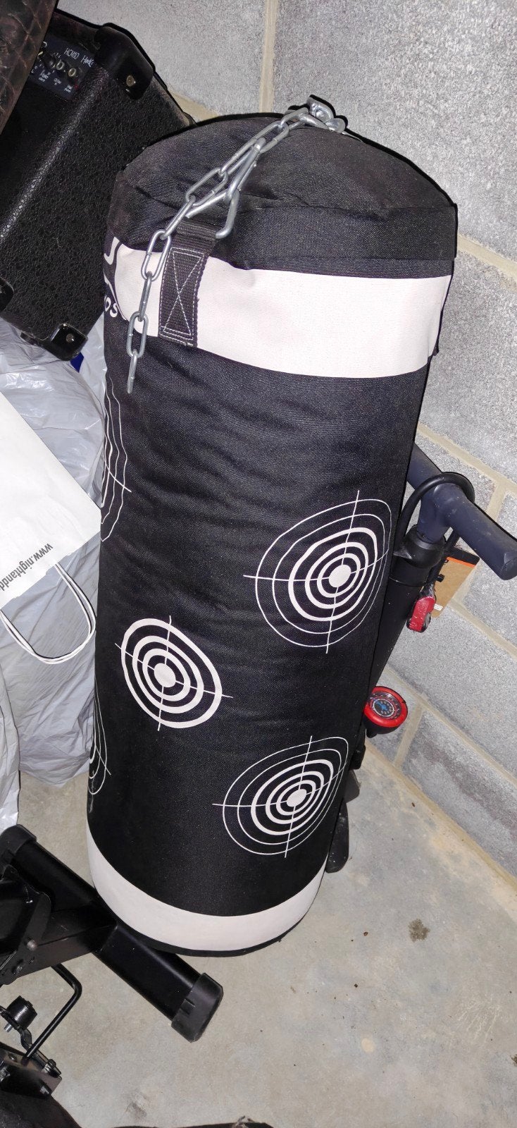 Sac de frappe avec chaîne de suspension, Enlèvement, Comme neuf, Sac de boxe