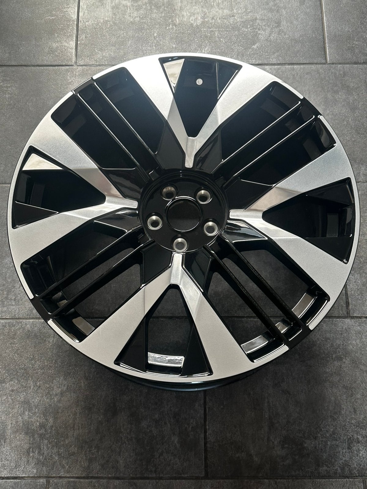 1 velg Polestar IV 9,5x22 ET48 (ref: 80012656), Ophalen, Nieuw, Velg(en)
