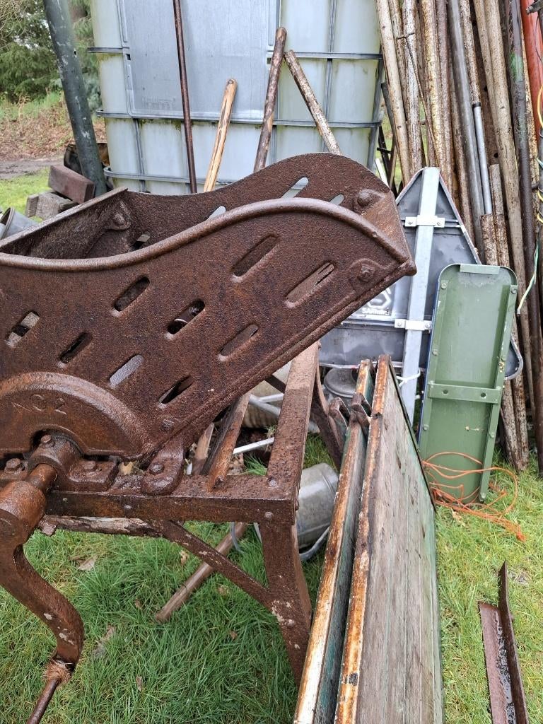 Antieke bietenmolen,  landbouw, Enlèvement, Utilisé