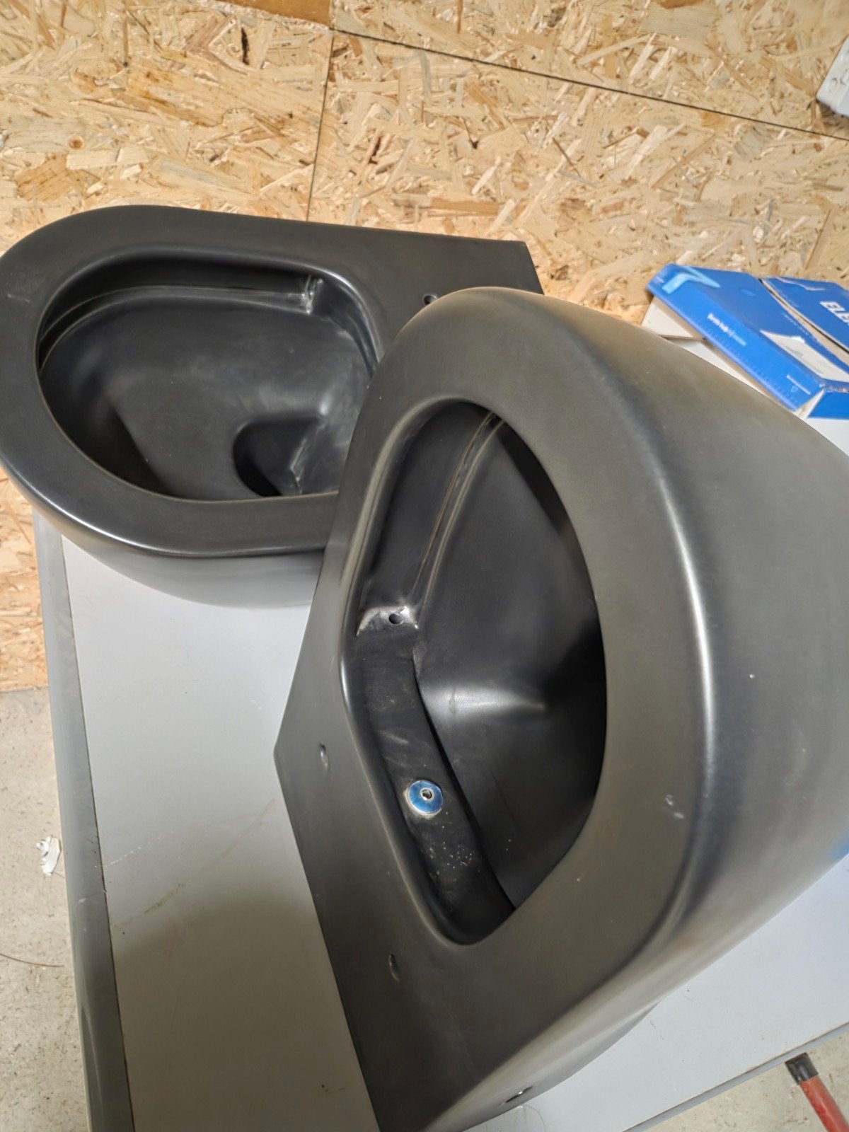 2x hangtoilet zwart, Doe-het-zelf en Bouw, Sanitair, Ophalen