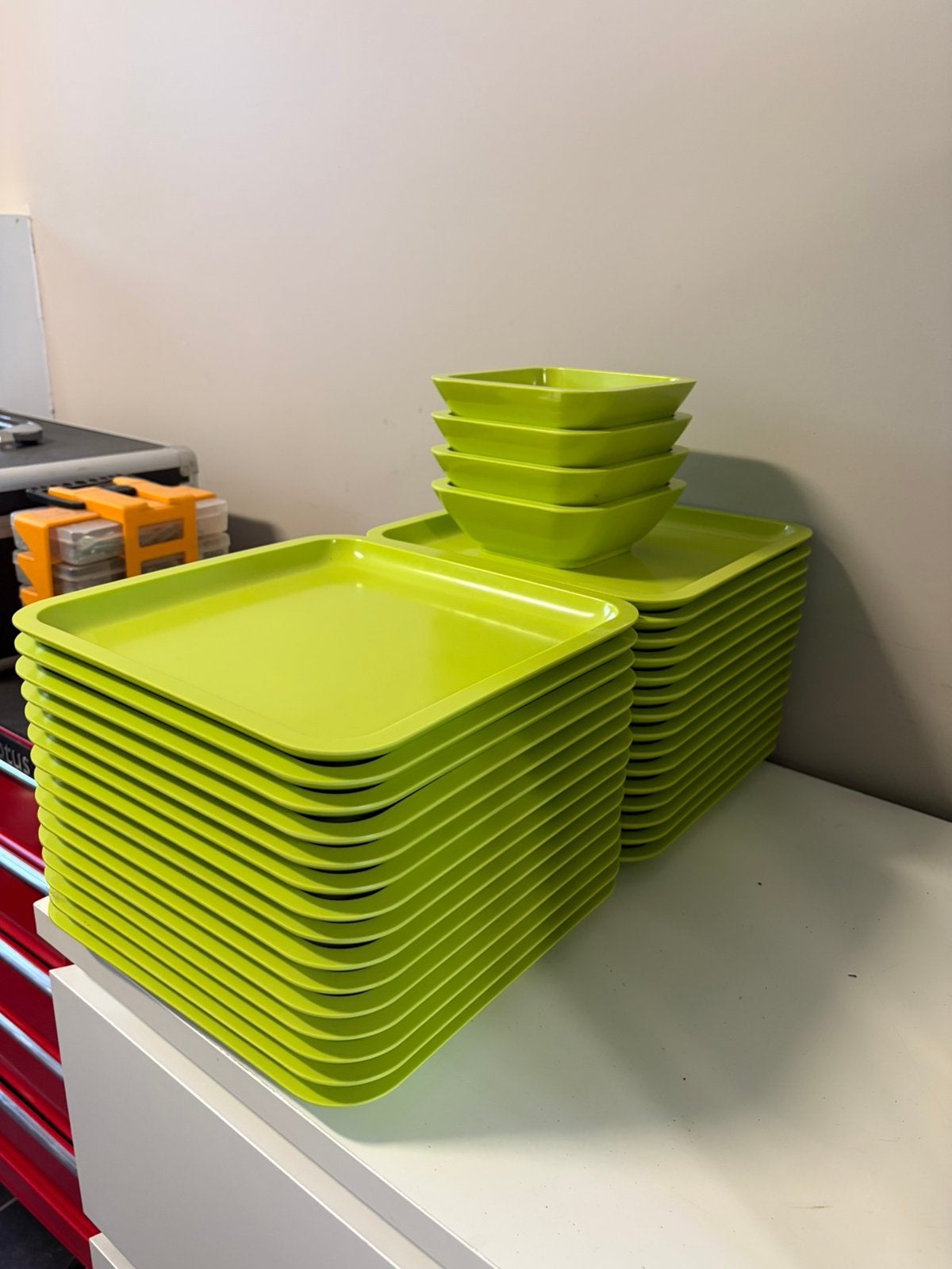 Groen bordenset, Huis en Inrichting, Ophalen, Zo goed als nieuw