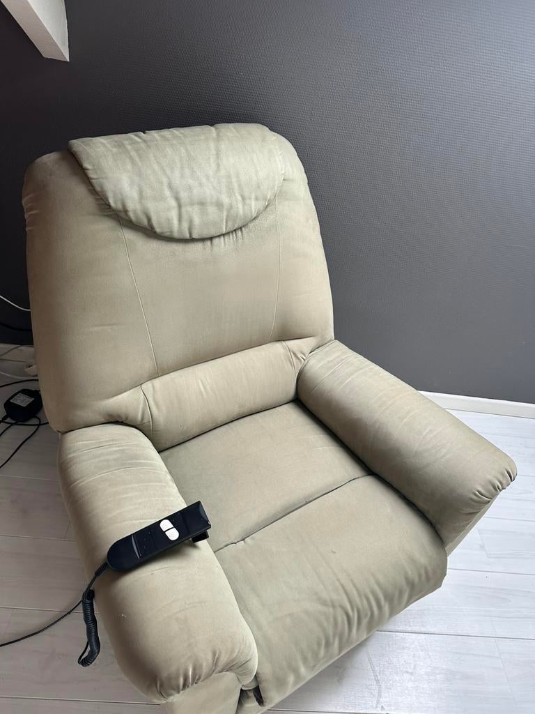 Electrische  relaxzetel, Ophalen, Zo goed als nieuw