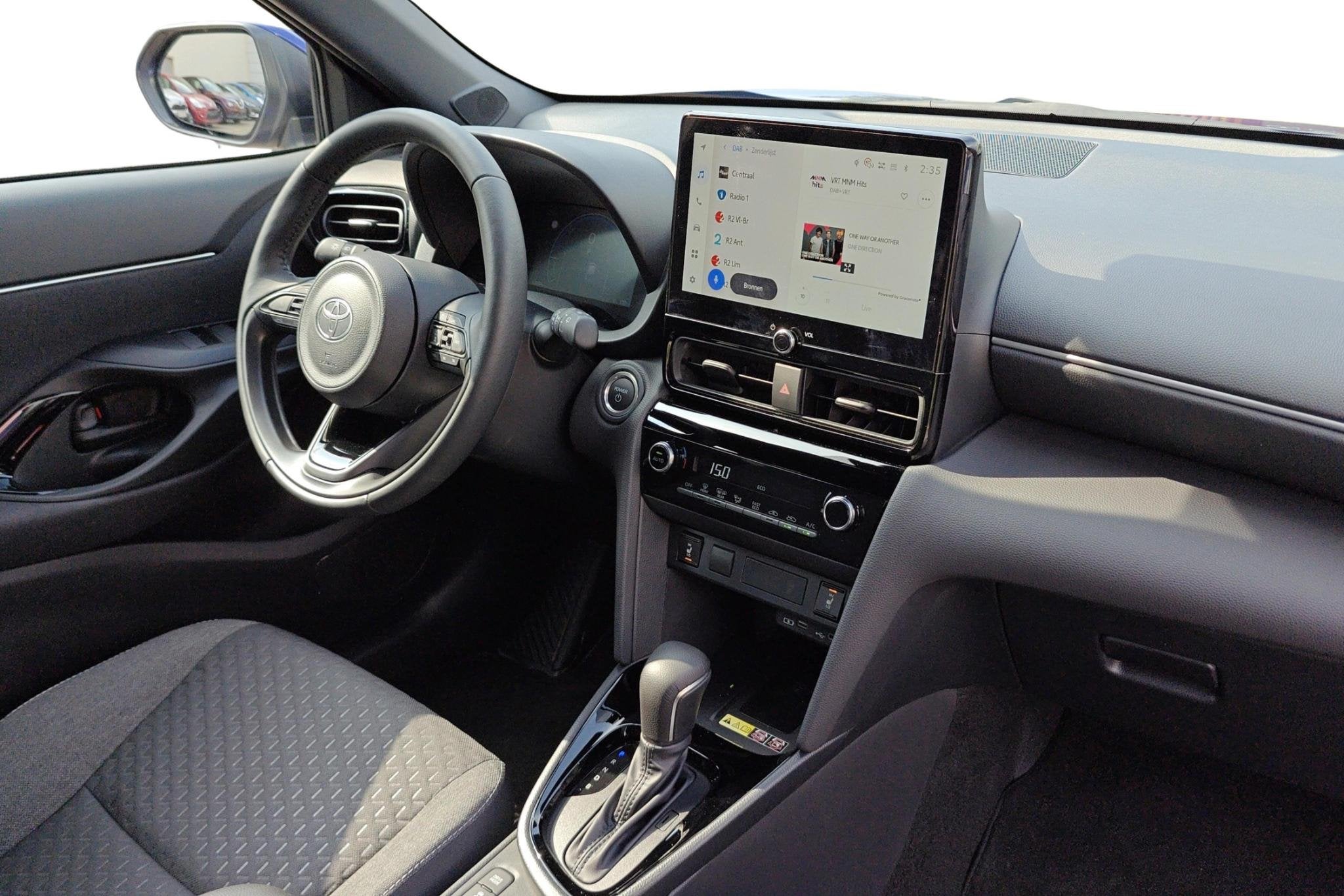 Toyota Yaris Cross 1.5 VVT-ie Hybrid Dynamic Plus CVT + Comf, Auto's, Toyota, Stof, Gebruikt, 1245 kg, 5 zetels