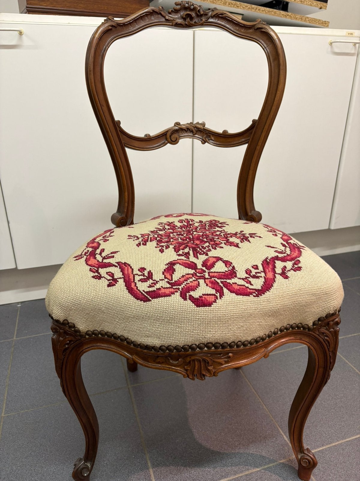 “Louis XV-stijl stoel “, Ophalen