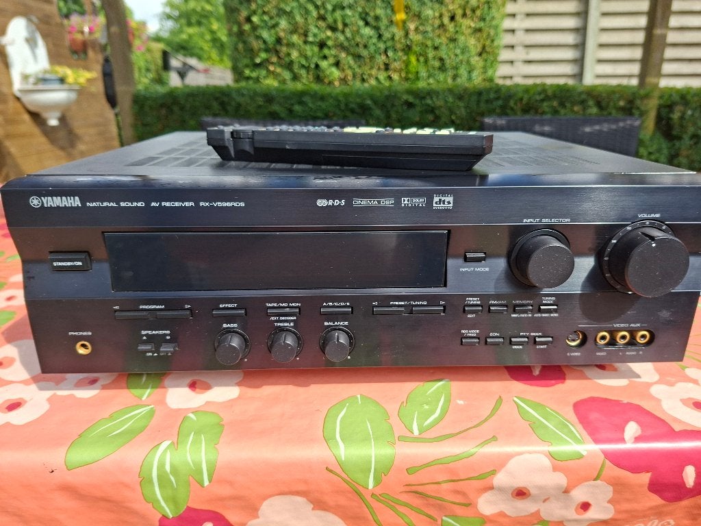 Yamaha RX V596 RDS (met Wharfdale Valdus 200 speakers), Ophalen, Speakers