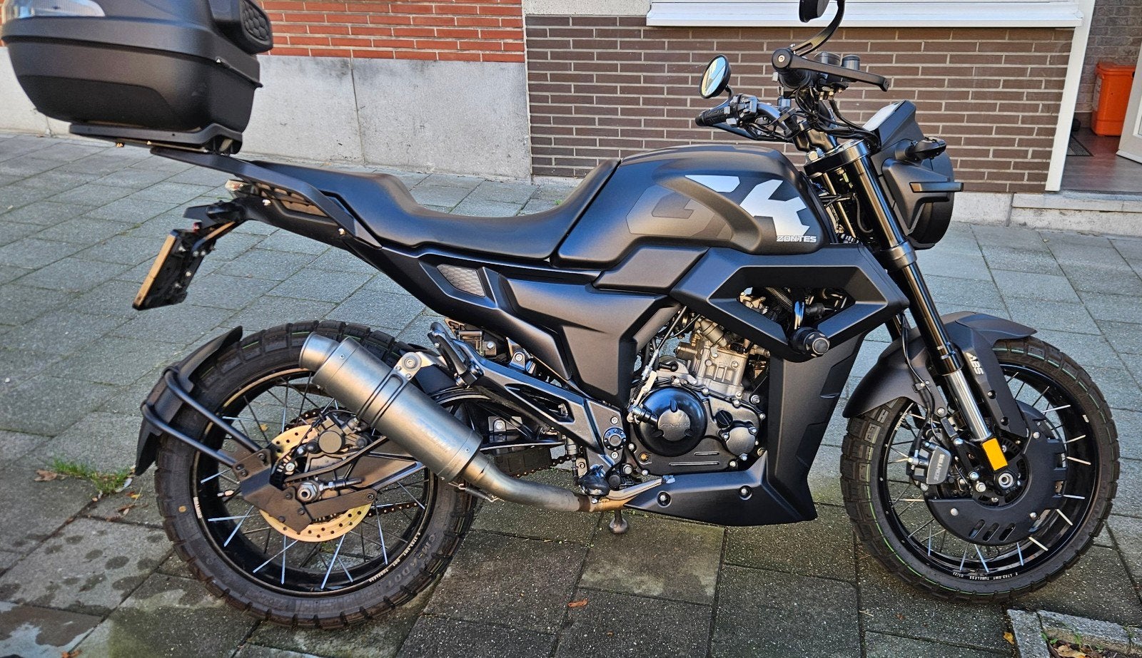 Zontes GK 125 (03/2024) – État impeccable & Équipée, Particulier