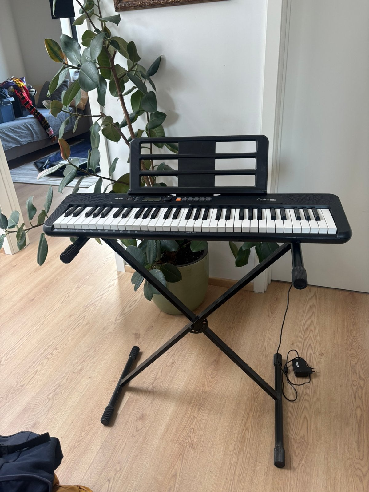 Casio CT-200 BK keyboard, Muziek en Instrumenten, Casio, 61 toetsen, Ophalen of Verzenden, Zo goed als nieuw