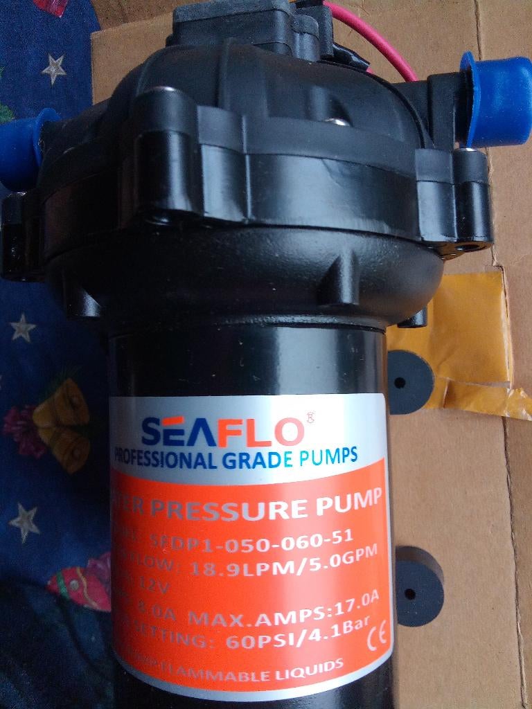 Seaflo 51-Serie Waterpomp 12V (18.9 L/min – 60 PSI), Ophalen, Nieuw, Motor en Techniek, Zeilboot of Motorboot