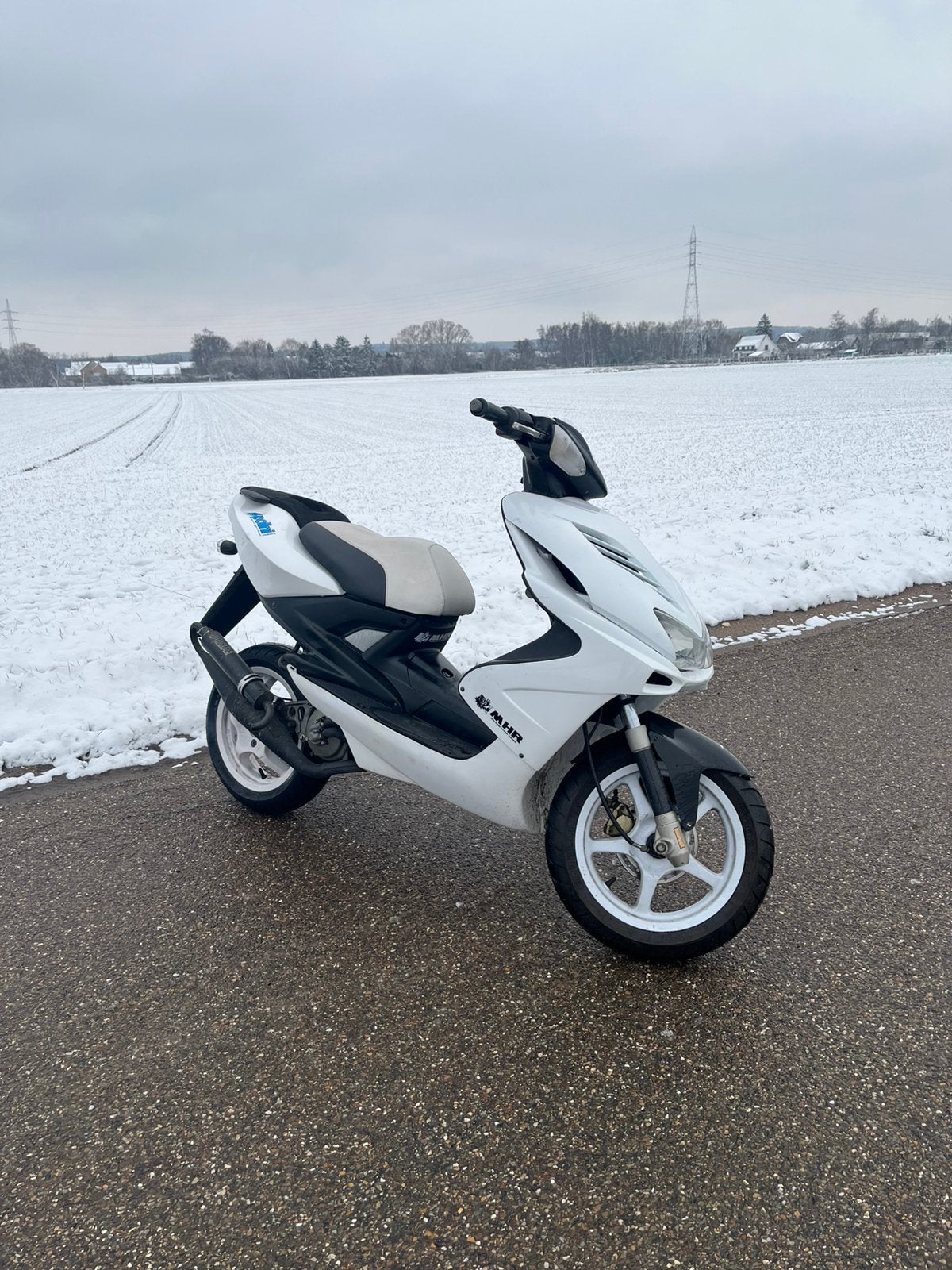 aerox 50 cc wit, Aerox, Classe B (45 km/h), Enlèvement, Utilisé