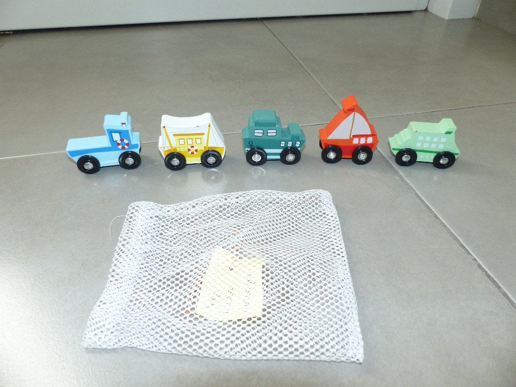 5 houten voertuigen inclusief zakje, Kinderen en Baby's, Ophalen of Verzenden, Zo goed als nieuw