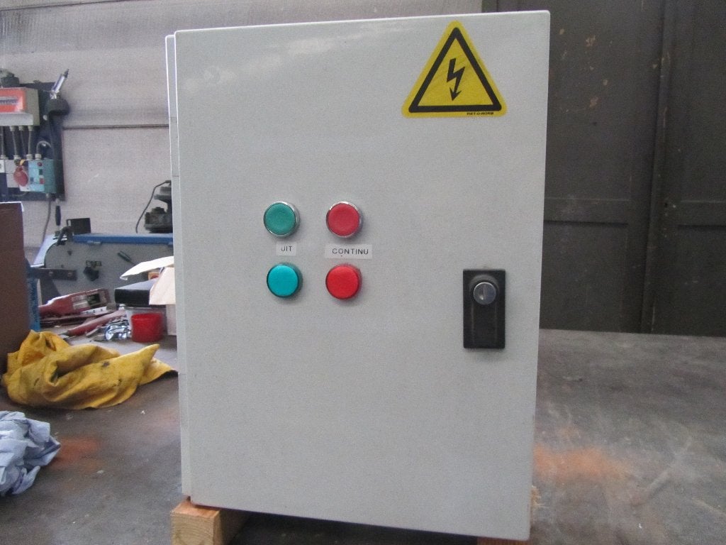 Armoire de groupe, Armoire électrique, Boîte à fusibles, Enlèvement, Comme neuf, Tableau électrique