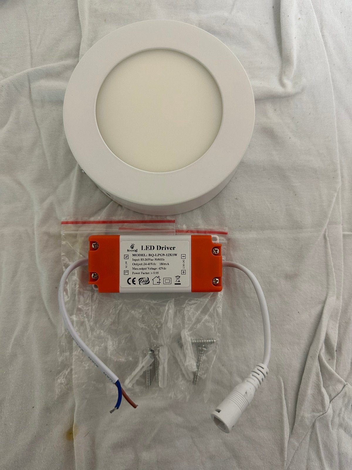 ROUND LED 8W, Huis en Inrichting, Lampen | Spots, Geschikt voor plafondmontage, Opbouwspot, Nieuw, Ophalen of Verzenden
