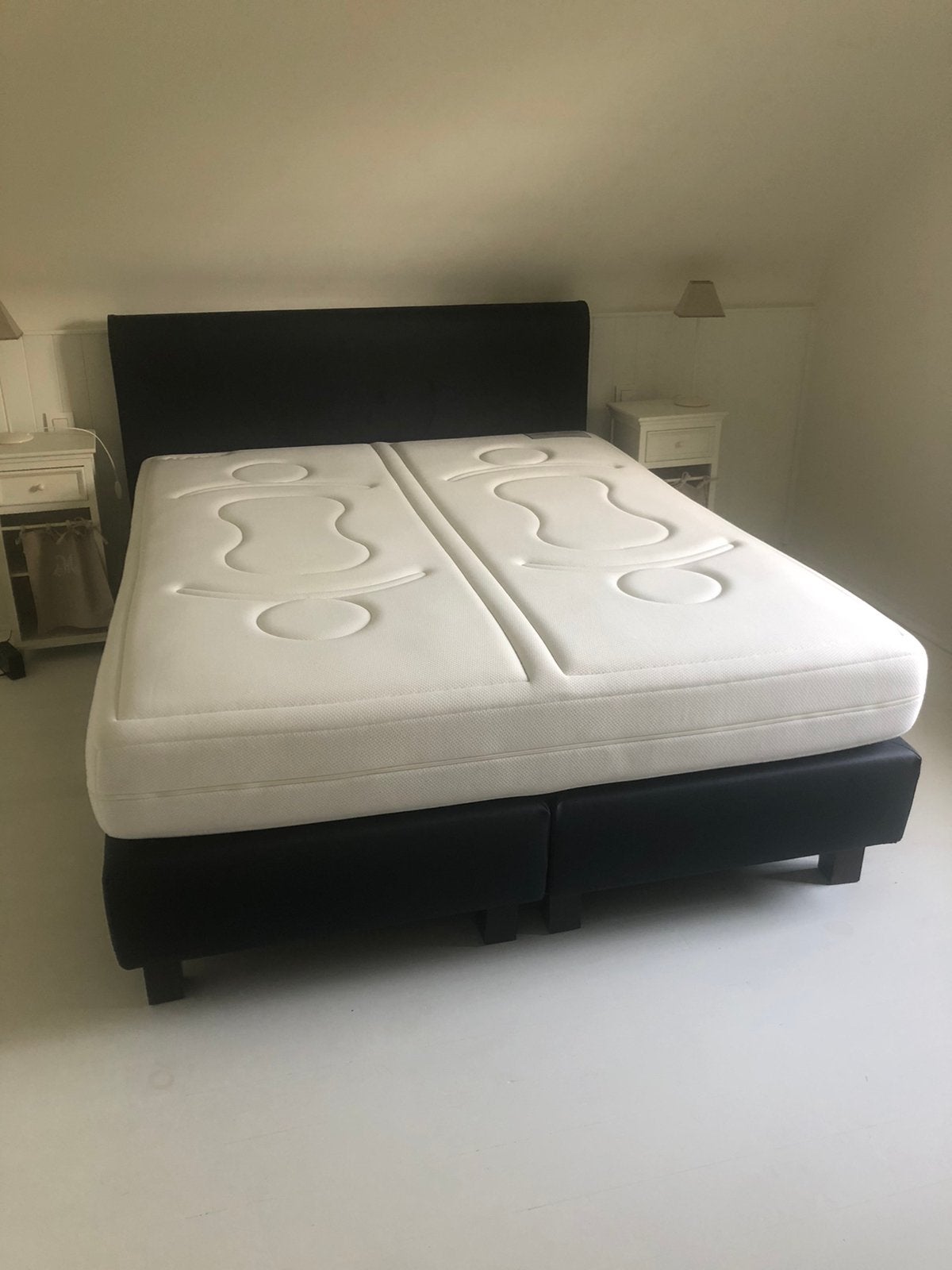 Boxspring Beko en similicuir bleu marine de 1m60 de large, Enlèvement, Comme neuf