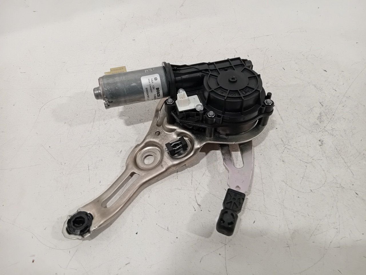 Achterklep motor Mercedes-Benz EQ-Klasse, Onderdelen@venauto.nl, Van der Ven Autorecycling B.V., Ettenseweg 76, 4706 PB Roosendaal, The Netherlands