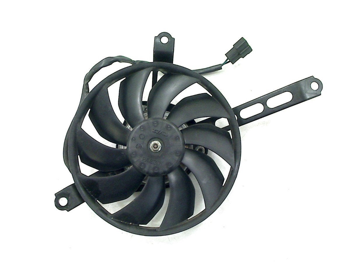 VENTILATEUR Yamaha YZF R1 2015-2016 (YZF-R1 2CR), Yamaha Motor Europe N.V., Utilisé, Customersupport@yamaha-motor.co.uk, Koolhovenlaan 101
1119 NC  Schiphol-Rijk, NL