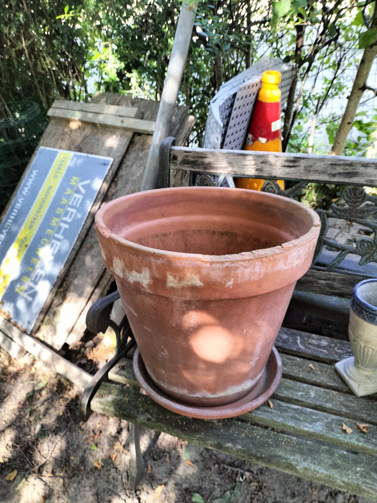 Grote Terracotta bloempot met onderschotel, Enlèvement, Terracotta, Intérieur