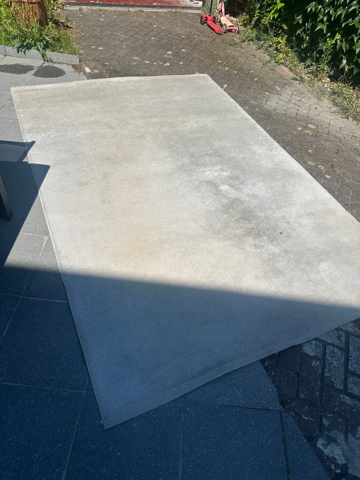 Gratis tapijt, Ophalen, Zo goed als nieuw
