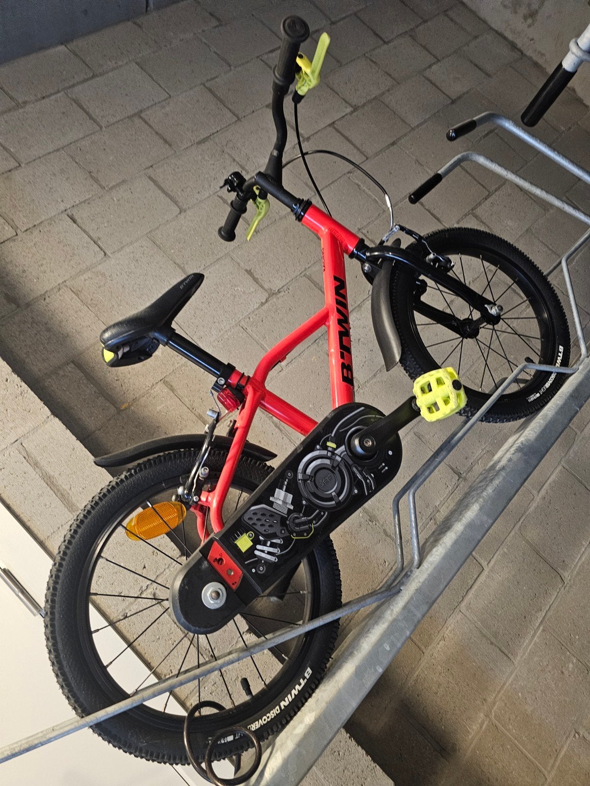 BTWIN Decathlon kinderfiets, Fietsen en Brommers, Fietsen | Kinderfietsjes, Ophalen, Velgrem, BTwin Décathlon, 16 tot 20 inch