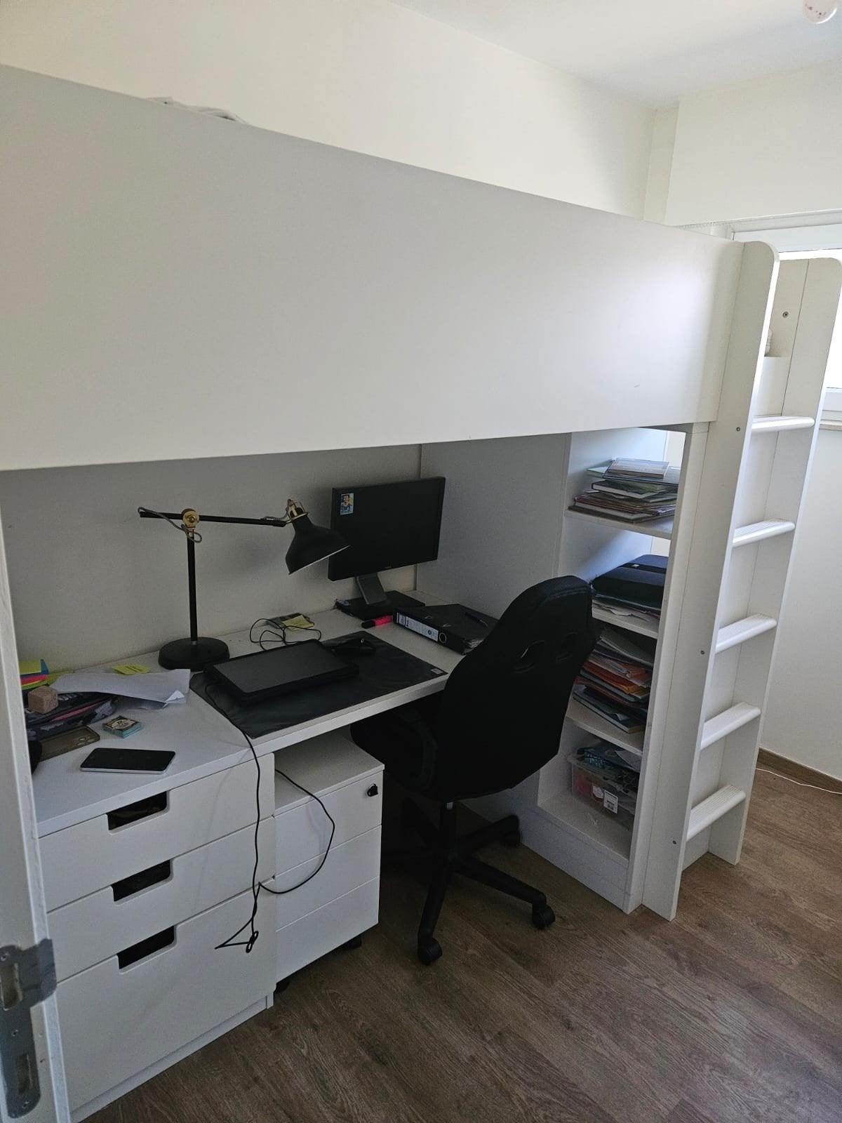 Hoogslaper met bureau en kast, Ophalen, Hoogslaper