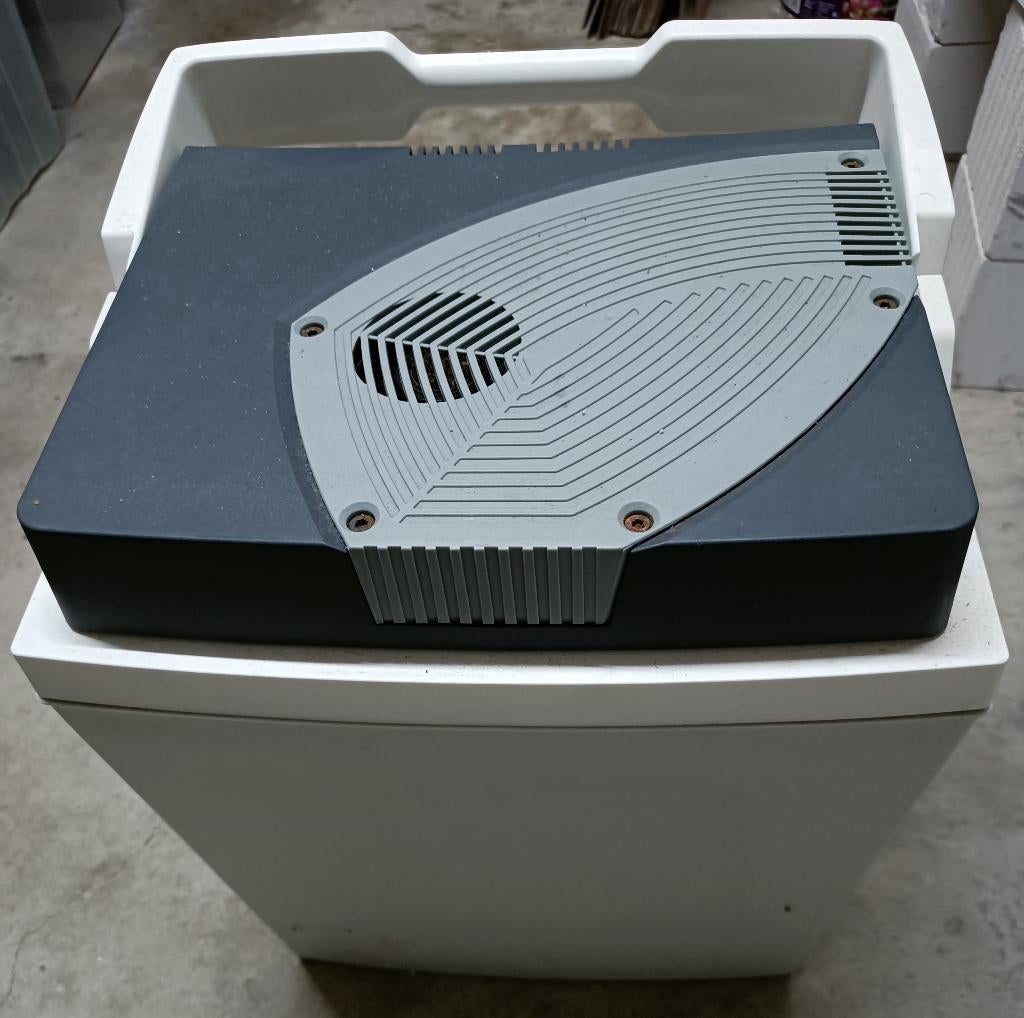 Koelbox BRIO26, Caravans en Kamperen, Koelboxen, Zo goed als nieuw, Koelbox, Elektrisch, Ophalen